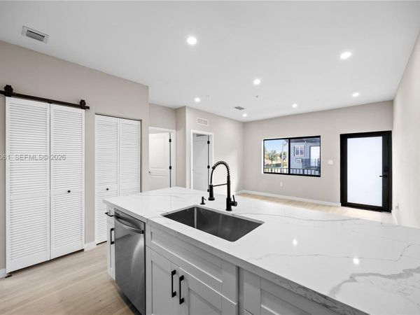 630 NE 166th St , Unit 3, Miami, FL 33162