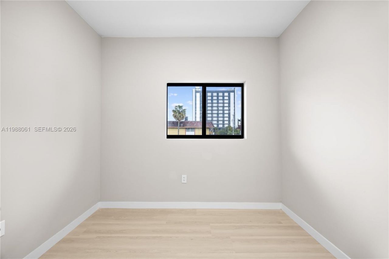 630 NE 166th St , Unit 3, Miami, FL 33162 Photo