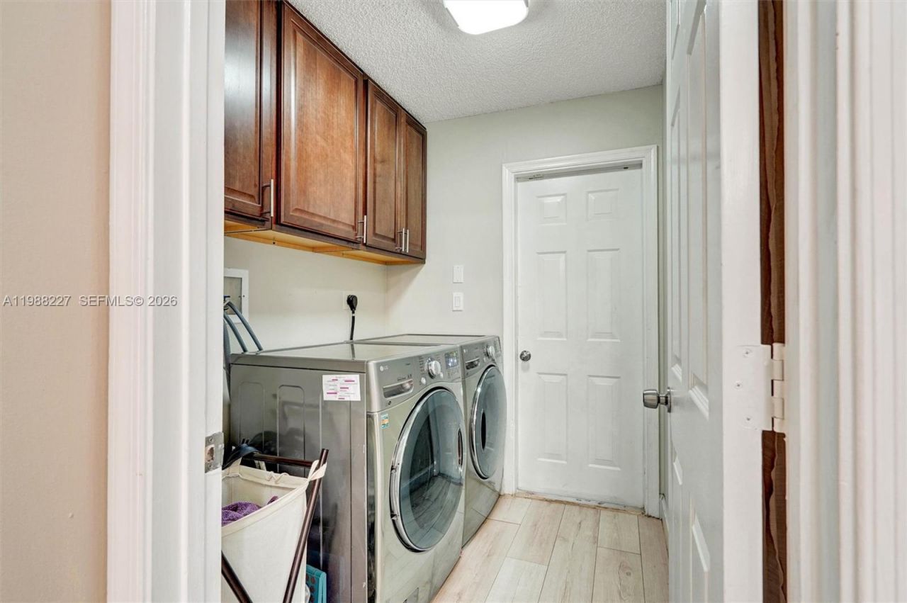 20401 SW 1st St , Pembroke Pines, FL 33029 Photo