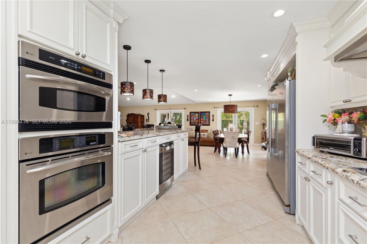 13260 SW 96th St , Miami, FL 33186 Photo