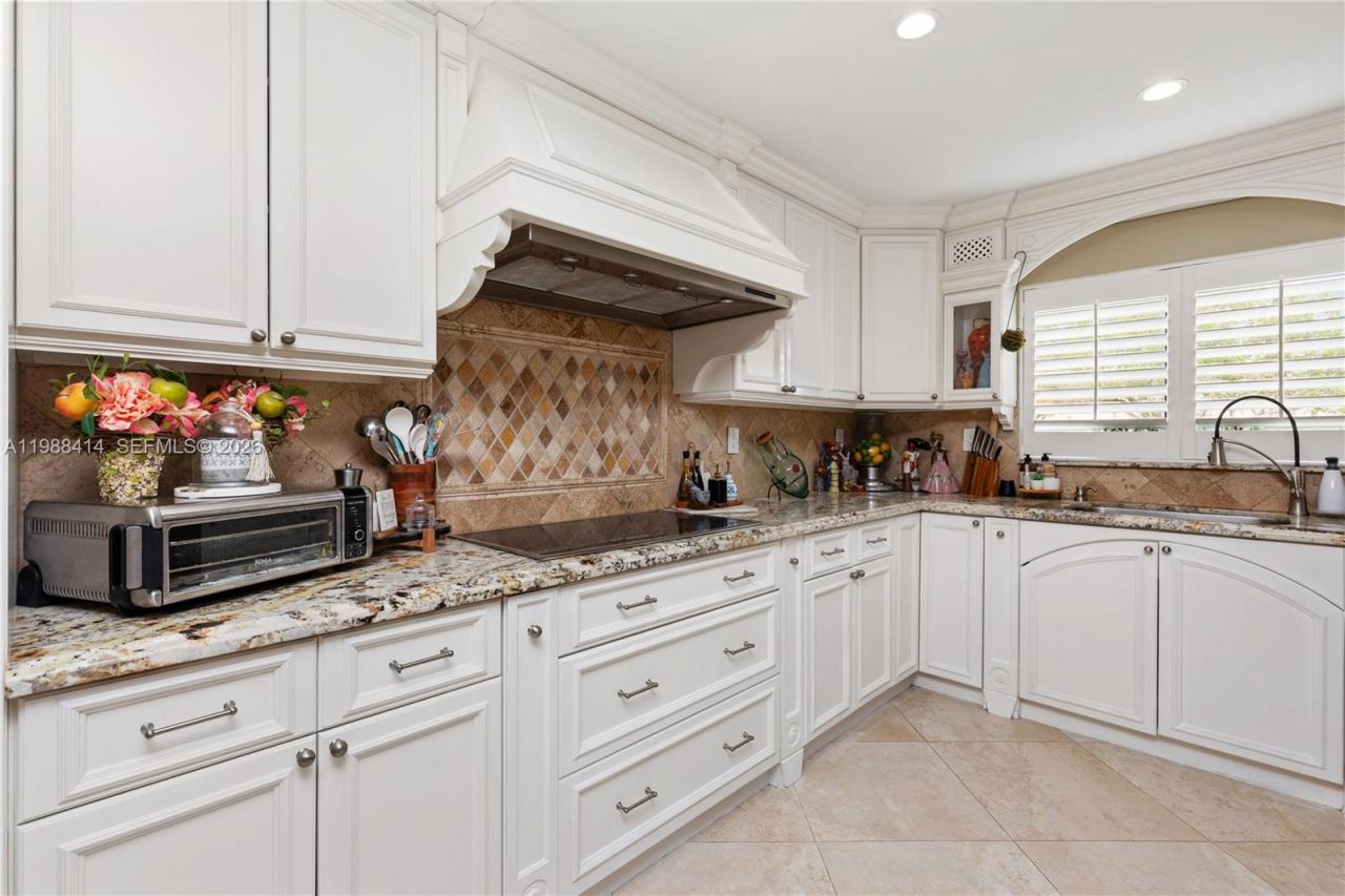 13260 SW 96th St , Miami, FL 33186 Photo