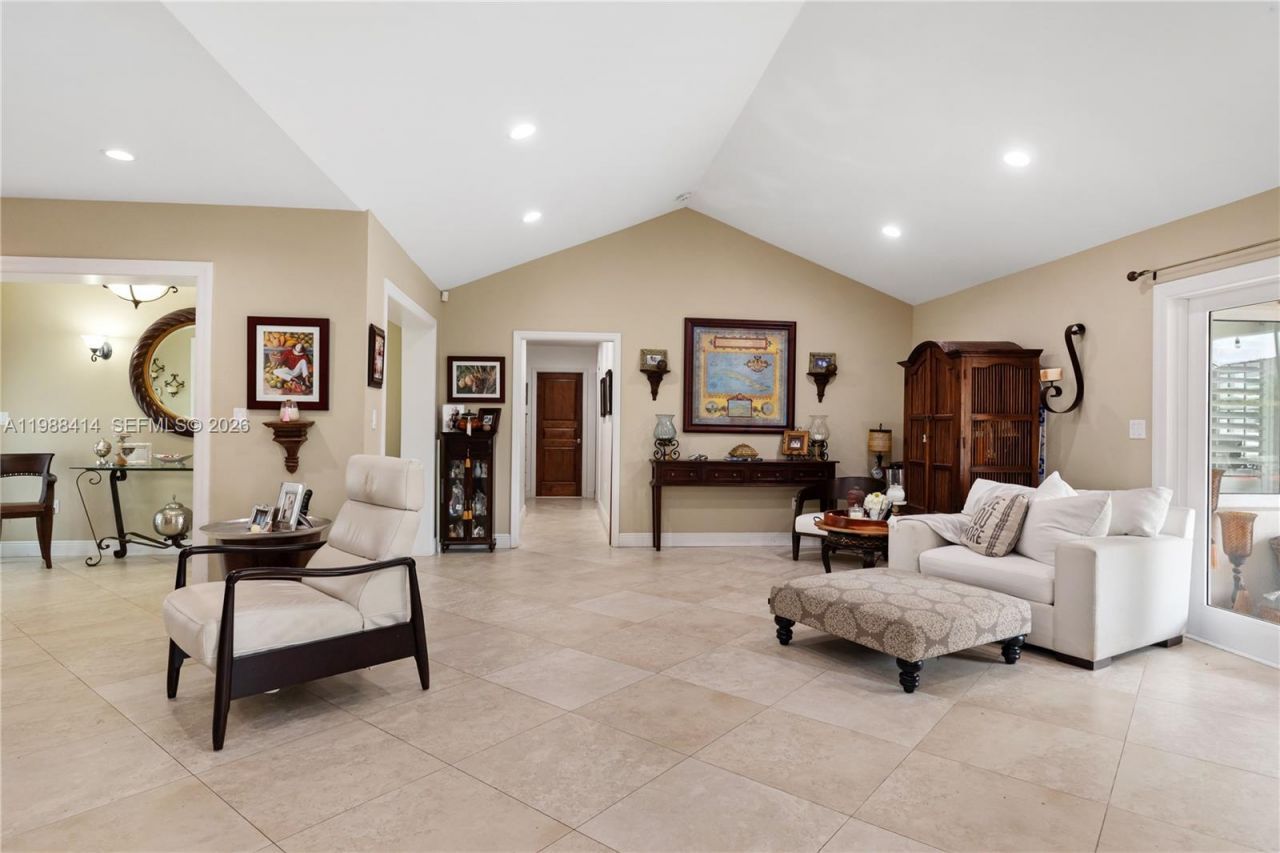 13260 SW 96th St , Miami, FL 33186 Photo