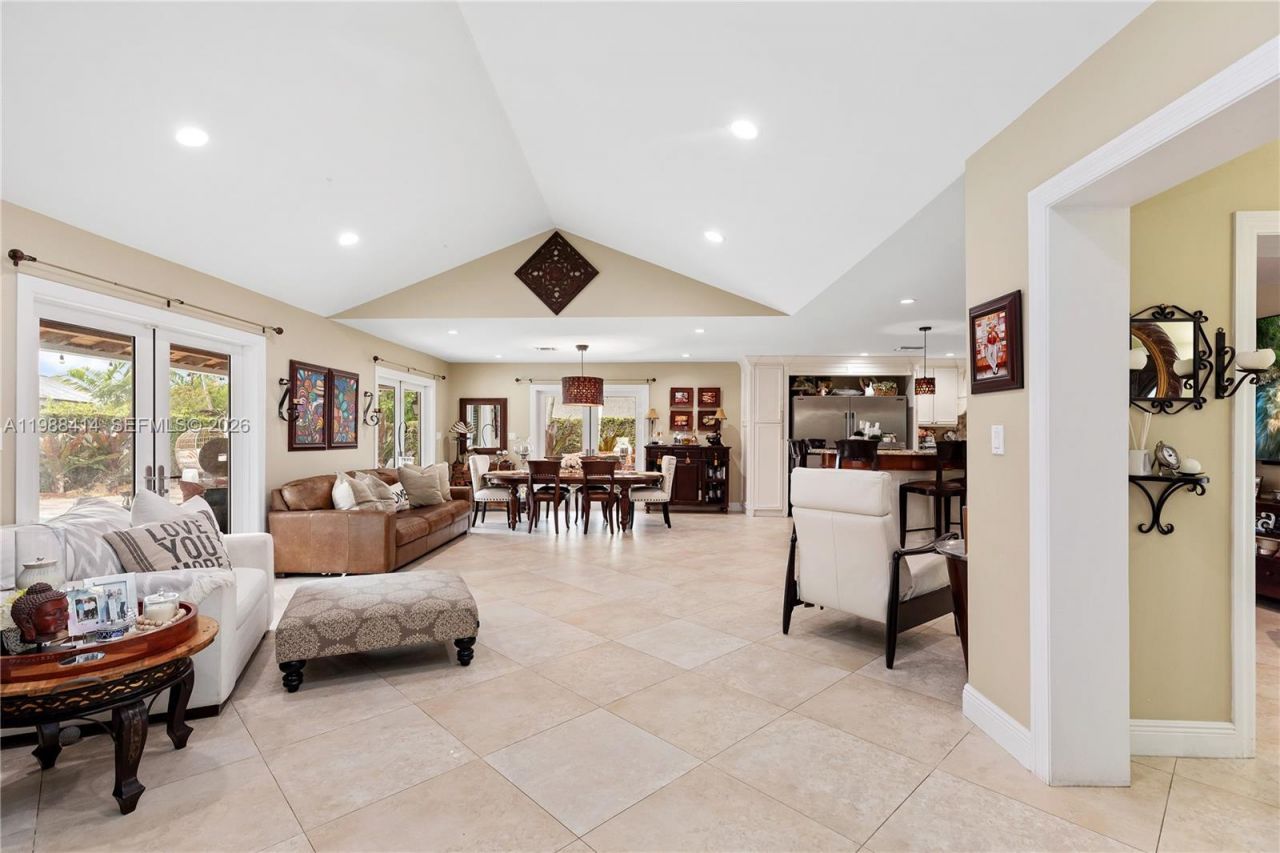 13260 SW 96th St , Miami, FL 33186 Photo