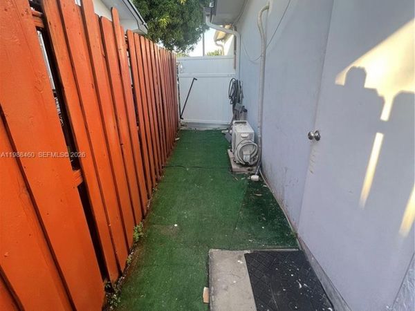 8480 NW 14th St , Unit 1, Pembroke Pines, FL 33024