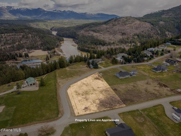 Lot 4 E. Mountain View Rd, Moyie Springs, ID 83845