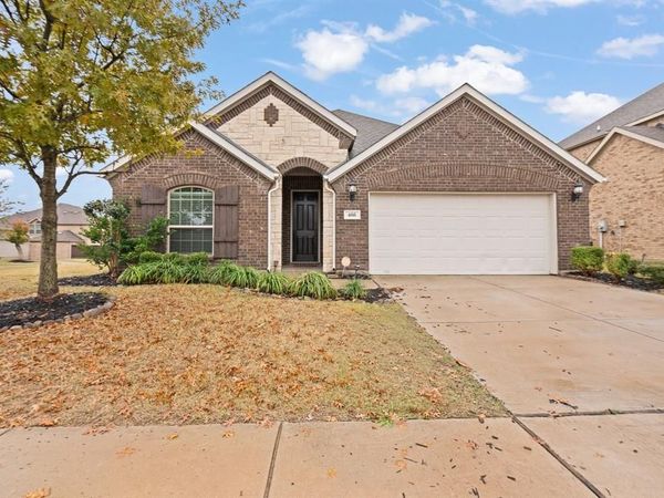466 Rockaway Drive, Midlothian, TX 76065