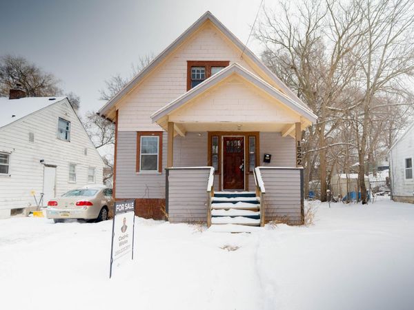 1522 Robertson Avenue, Lansing, MI 48915