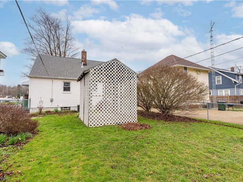 2120 Blenheim Avenue , Alliance, OH 44601 Photo 6