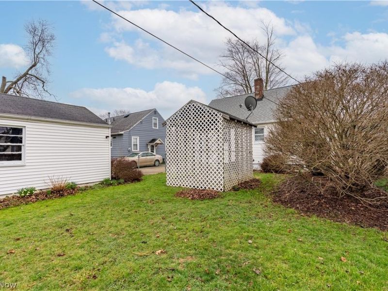 2120 Blenheim Avenue , Alliance, OH 44601 Photo 8