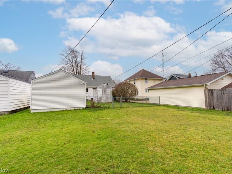 2120 Blenheim Avenue , Alliance, OH 44601 Photo 9