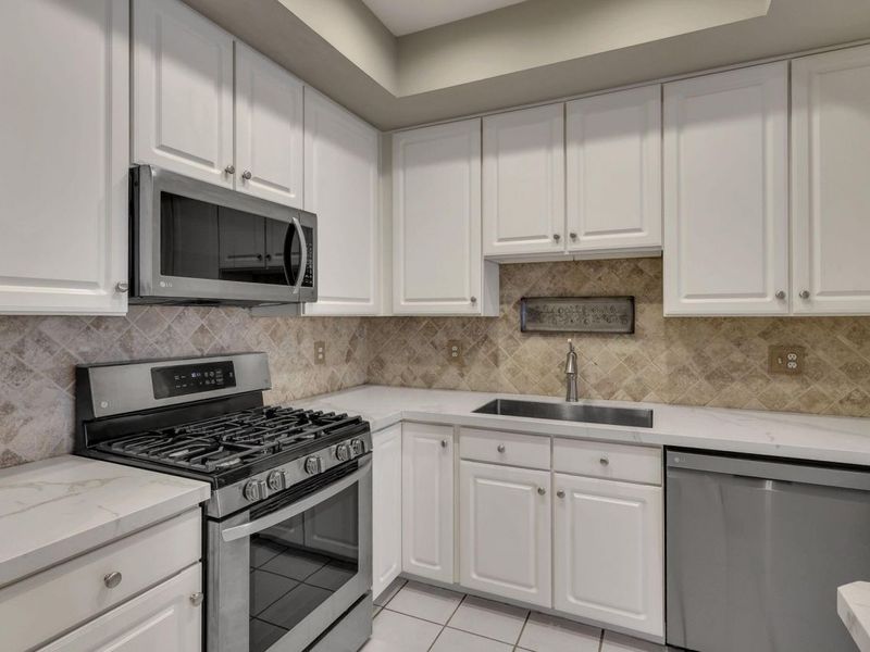 8083 Farm Crossing Circle , Powell, OH 43065 Photo 10