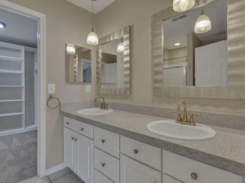 8083 Farm Crossing Circle , Powell, OH 43065 Photo 19