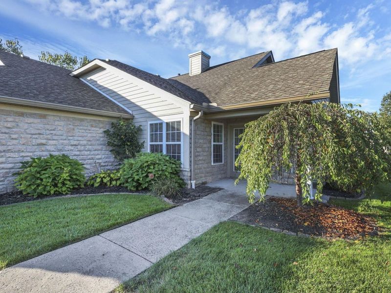 8083 Farm Crossing Circle , Powell, OH 43065 Photo 3