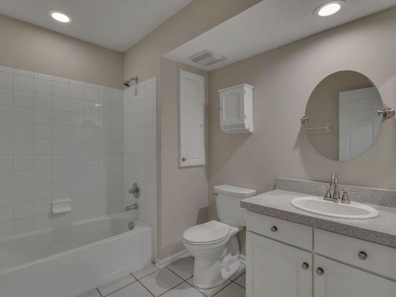 8083 Farm Crossing Circle , Powell, OH 43065 Photo 30