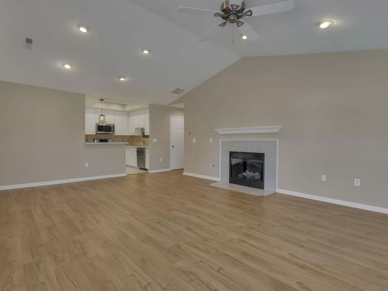 8083 Farm Crossing Circle , Powell, OH 43065 Photo 6