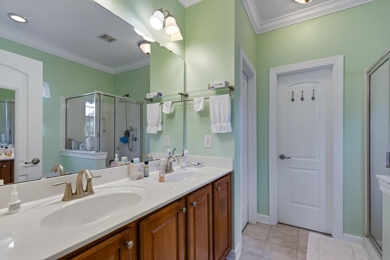 4337 Marshwood Dr. Photo 19