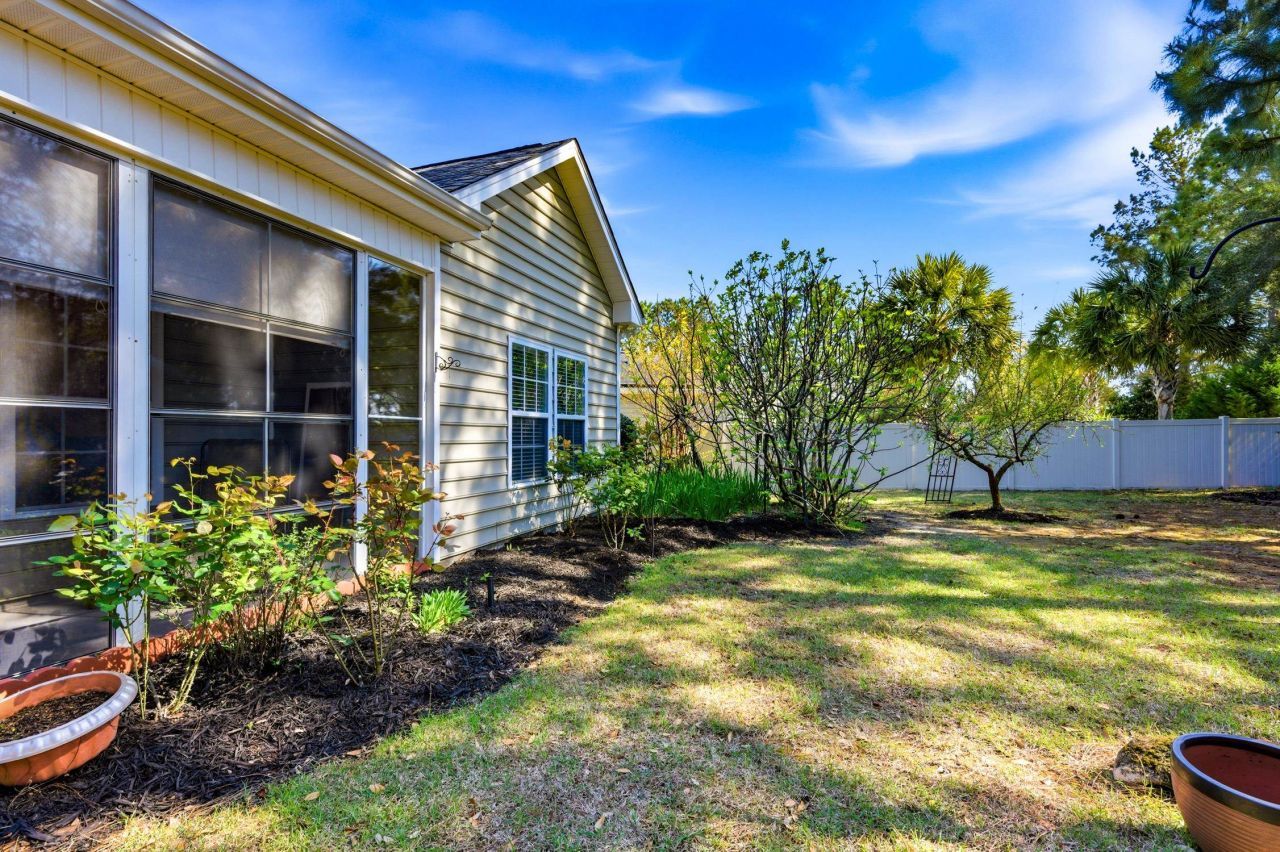 4337 Marshwood Dr. Photo 32