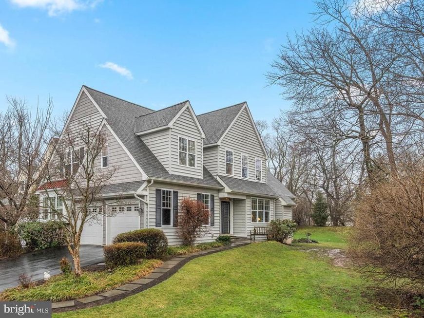 300 Old Barn Circle , Phoenixville, PA 19460 Main Photo