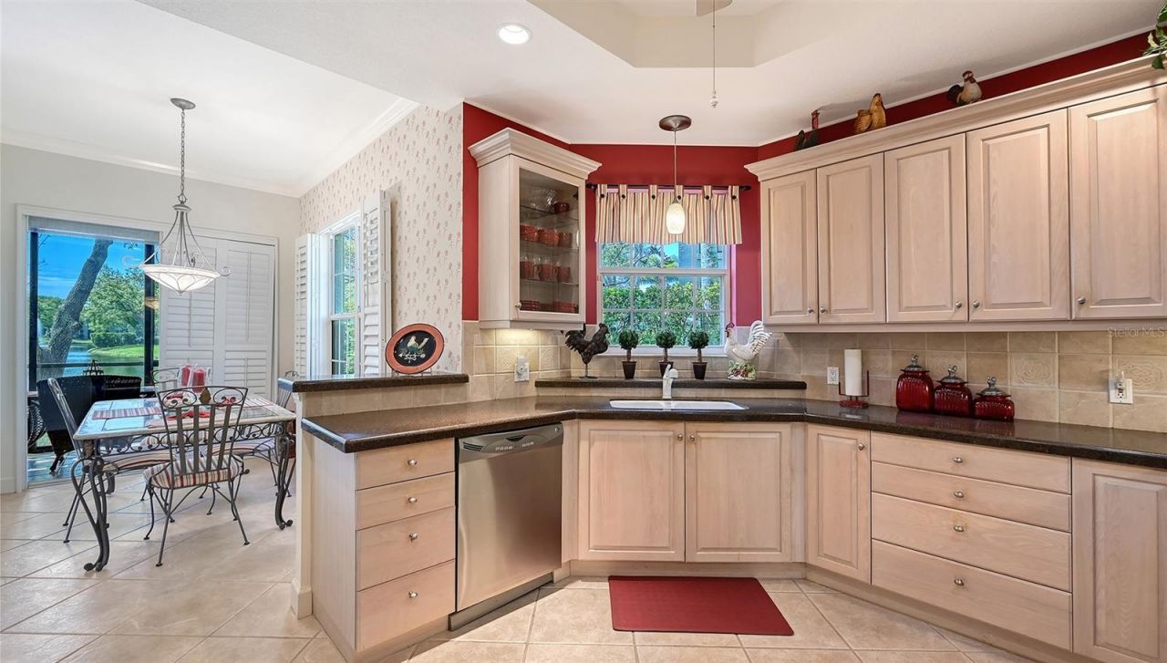 5255 Bouchard Circle, Unit 102, Sarasota, FL 34238 Photo