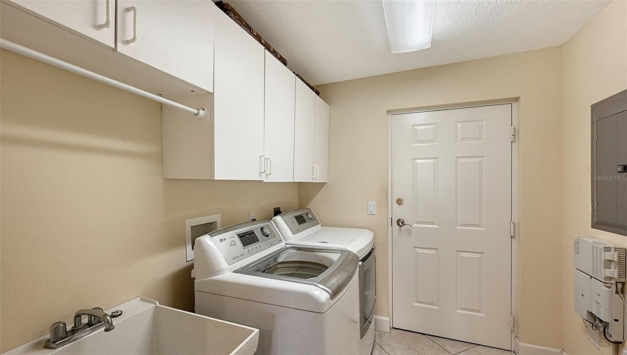 5255 Bouchard Circle, Unit 102, Sarasota, FL 34238 Photo