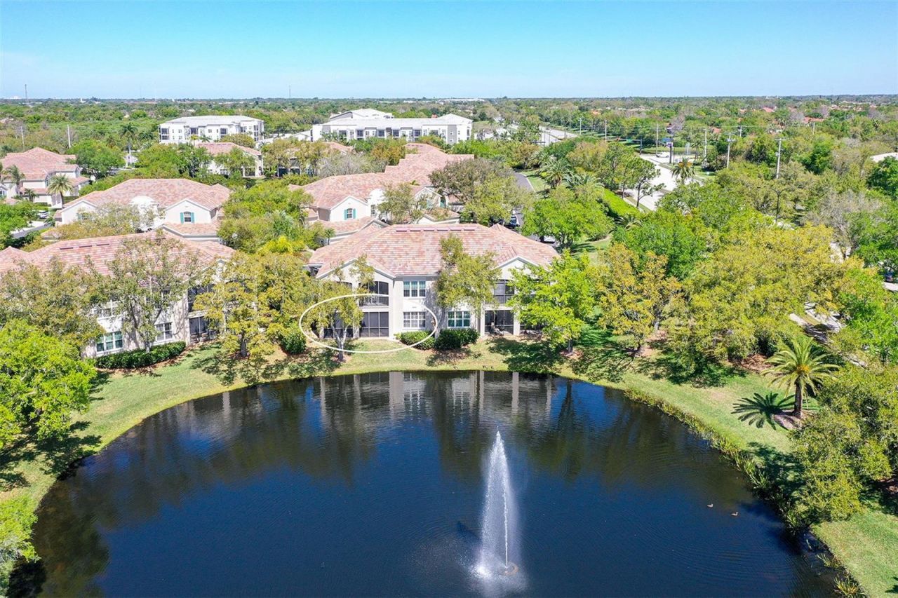 5255 Bouchard Circle, Unit 102, Sarasota, FL 34238 Photo