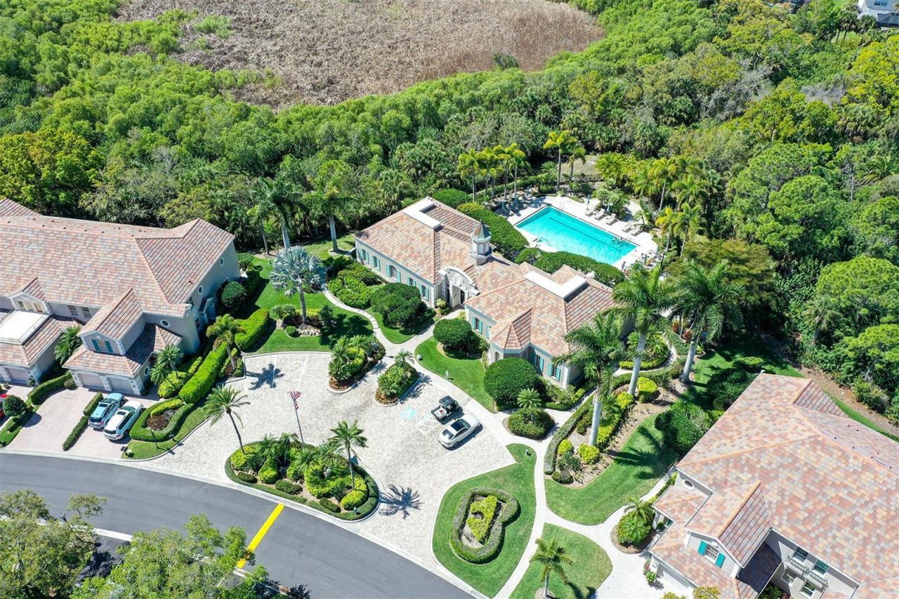 5255 Bouchard Circle, Unit 102, Sarasota, FL 34238 Photo