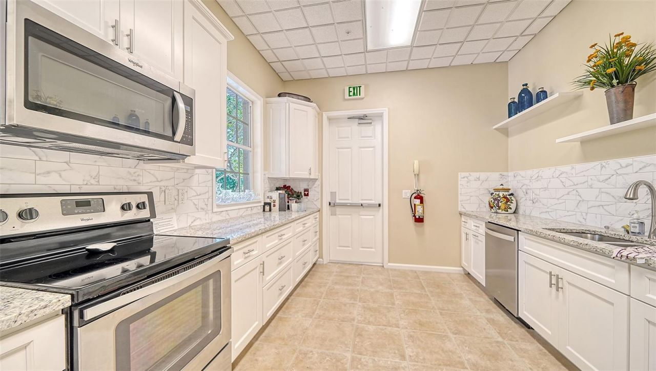 5255 Bouchard Circle, Unit 102, Sarasota, FL 34238 Photo