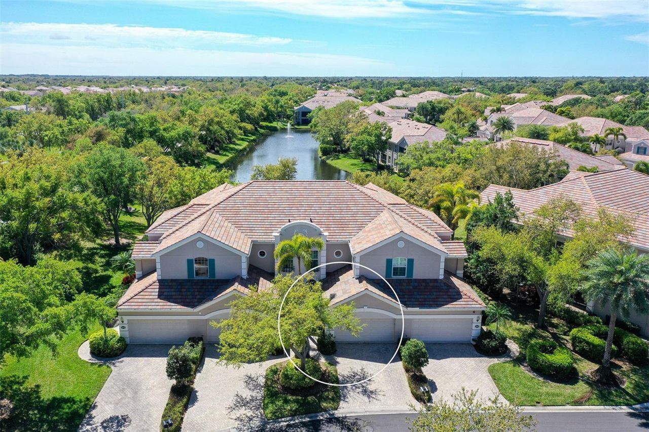 5255 Bouchard Circle, Unit 102, Sarasota, FL 34238 Photo