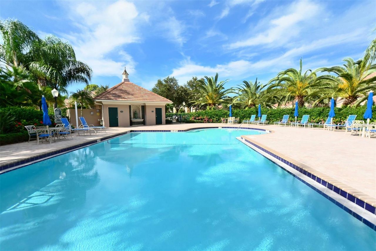 5255 Bouchard Circle, Unit 102, Sarasota, FL 34238 Photo