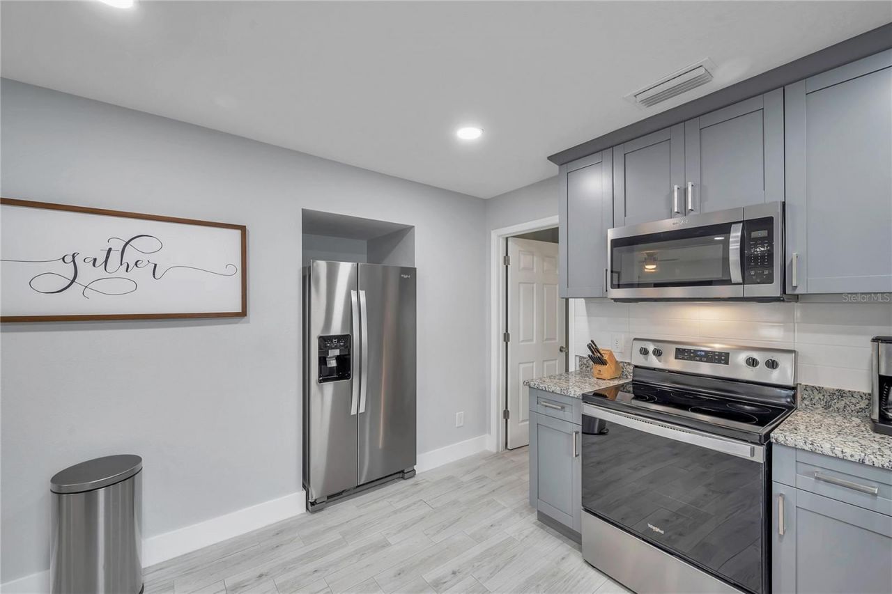 2703 18th Street S, Saint Petersburg, FL 33712 Photo