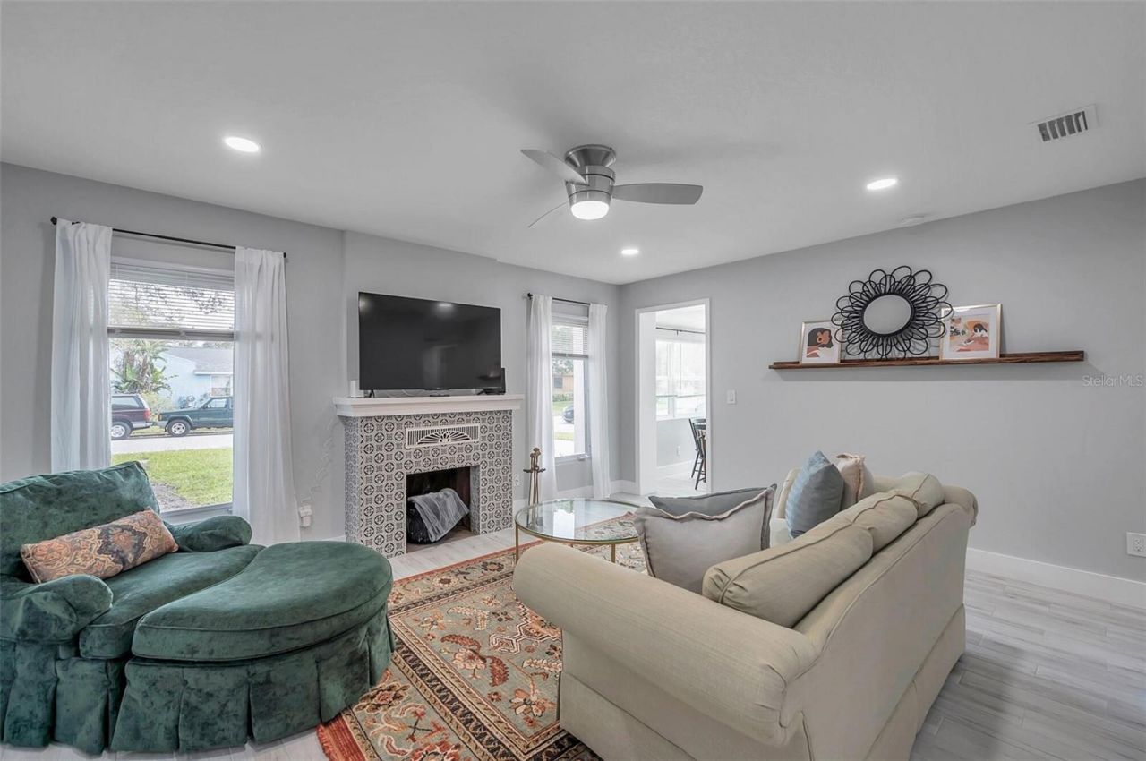 2703 18th Street S, Saint Petersburg, FL 33712 Photo