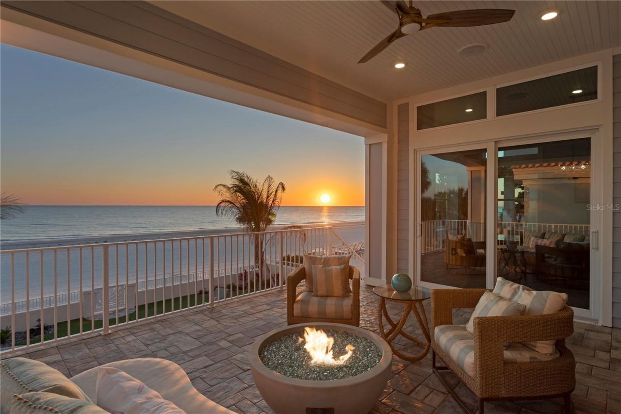 15612 Gulf Boulevard, Redington Beach, FL 33708 Photo