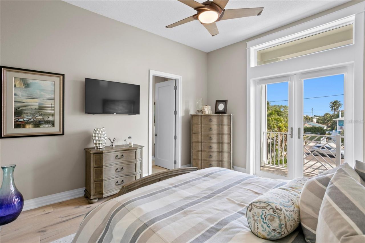 15612 Gulf Boulevard, Redington Beach, FL 33708 Photo