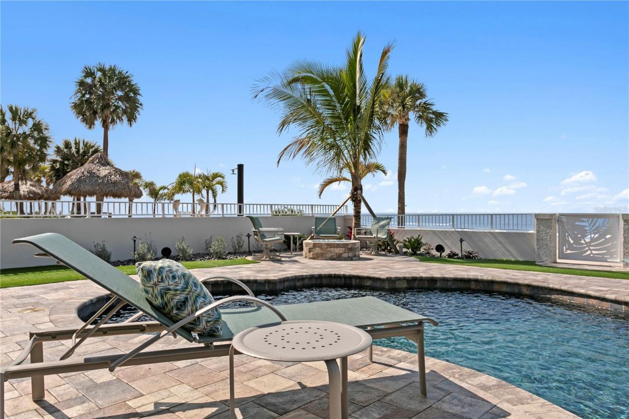15612 Gulf Boulevard, Redington Beach, FL 33708 Photo