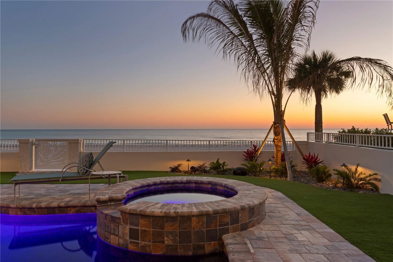 15612 Gulf Boulevard, Redington Beach, FL 33708 Photo