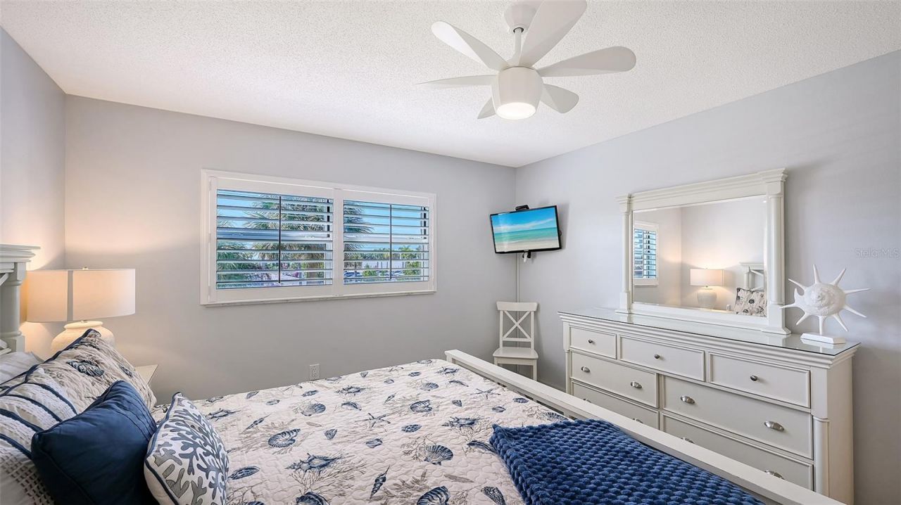 901 Beach Road, Unit 205, Sarasota, FL 34242 Photo