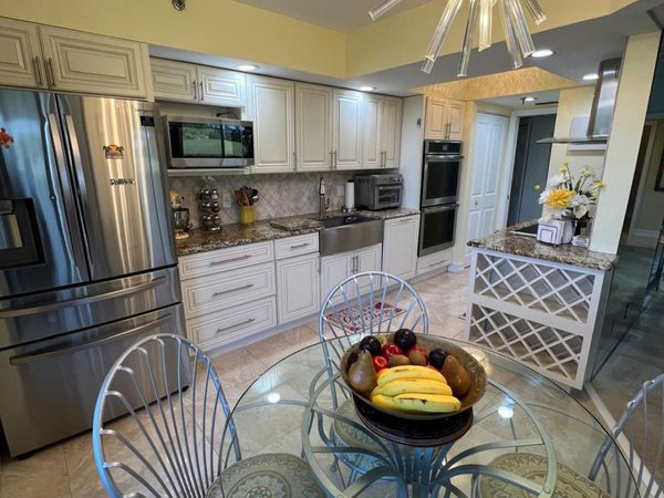 5257 S Fountains Dr S, Unit 105, Lake Worth, FL 33467