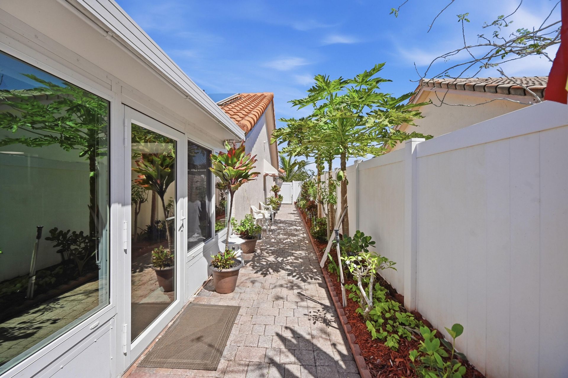 5884 Laurel Green Circle, Boynton Beach, FL 33437 Photo