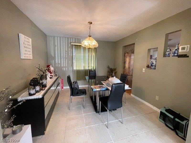 97 Chelmsford Drive , Aurora, OH 44202 Photo 4