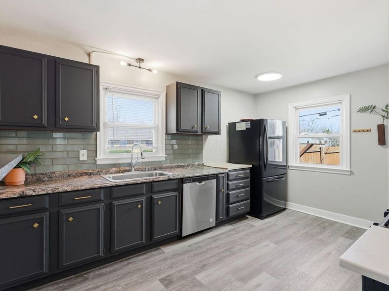 3016 Mcguffey Road , Columbus, OH 43224 Photo 13