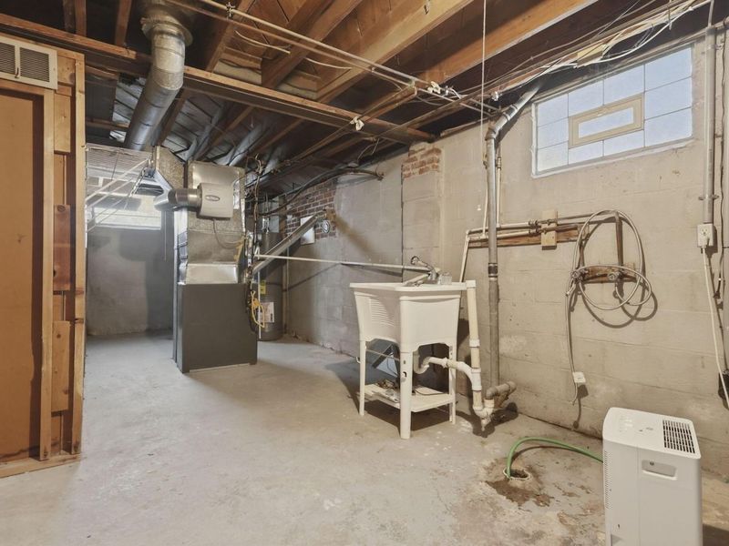 3016 Mcguffey Road , Columbus, OH 43224 Photo 32