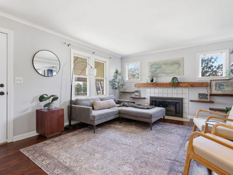 3016 Mcguffey Road , Columbus, OH 43224 Photo 9