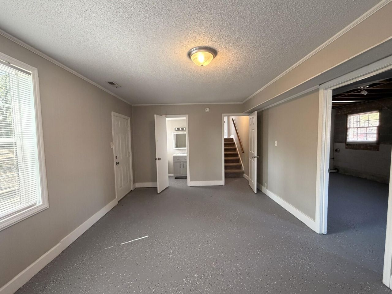 7635 Hillandale Road Photo 12