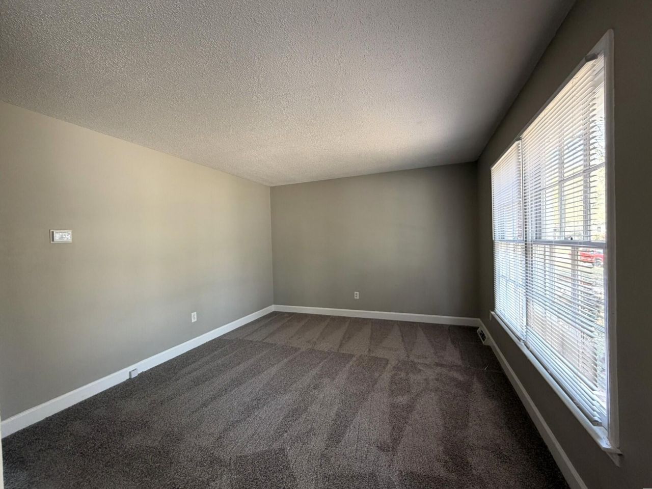 7635 Hillandale Road Photo 3