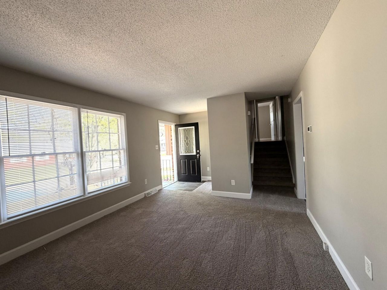 7635 Hillandale Road Photo 4