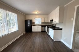 7635 Hillandale Road photo 4