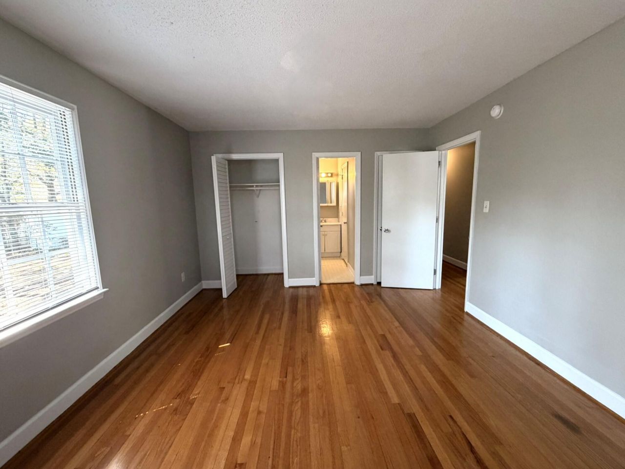 7635 Hillandale Road Photo 9