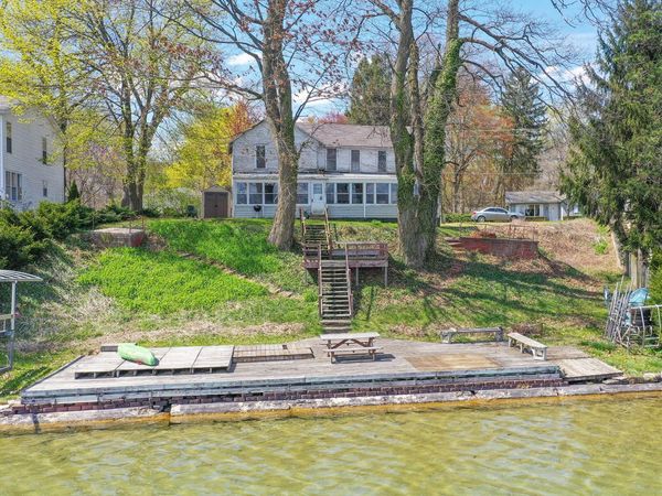 68270 N Shore Drive, Edwardsburg, MI 49112