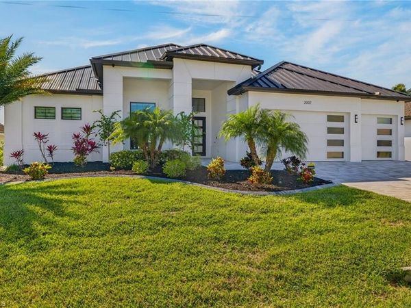 2002 SE 18th AVE, CAPE CORAL, FL 33990