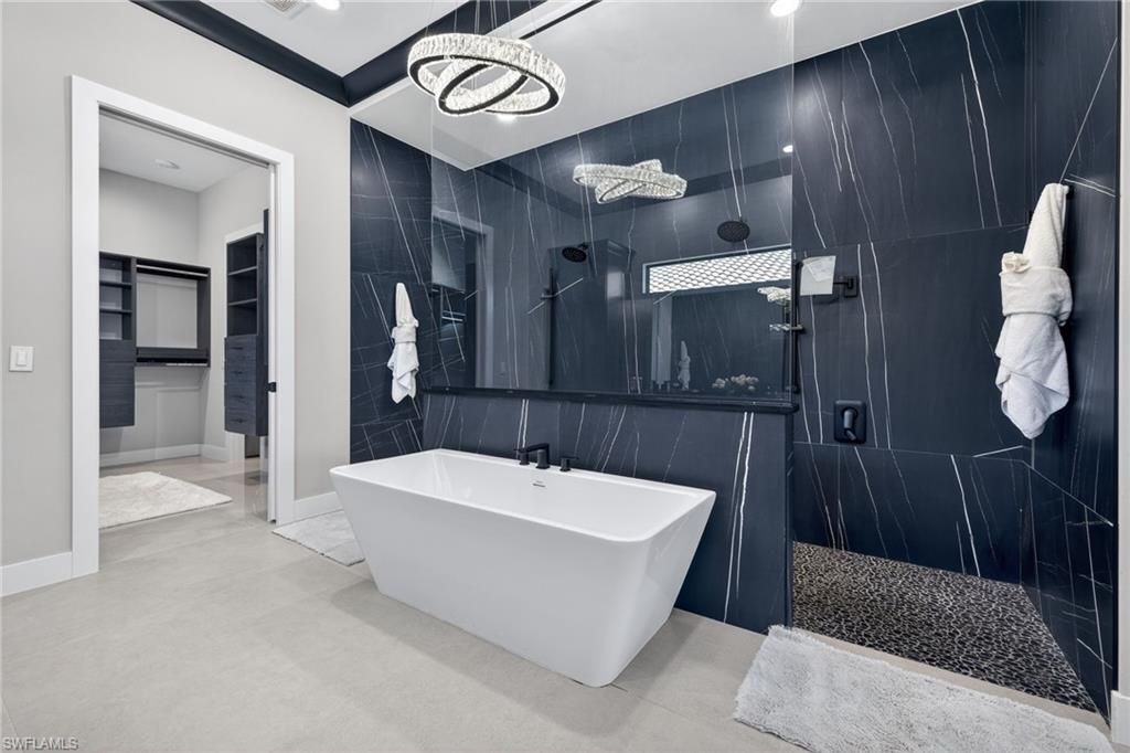 2002 SE 18th Ave, Cape Coral, FL 33990 Photo